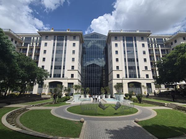 100 m² Commercial space
