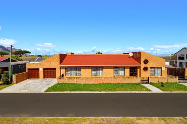 3 Bedroom House in Strand Central
