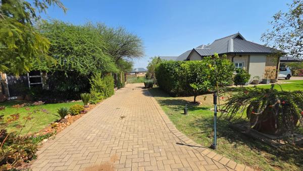 873 m² Land