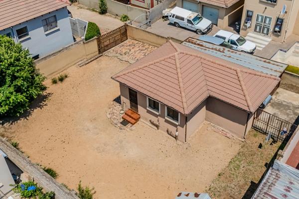 2 Bedroom House