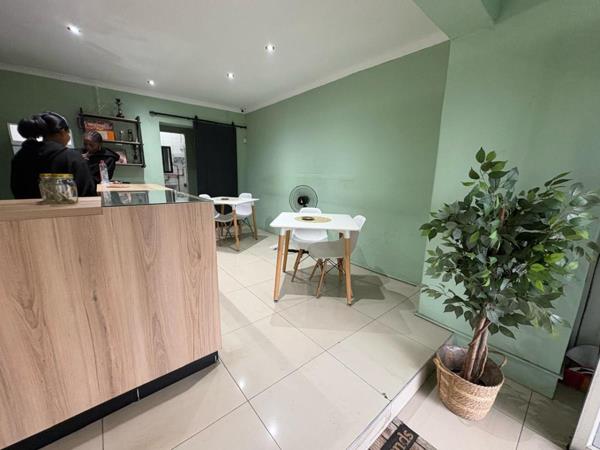 50 m² Retail Space