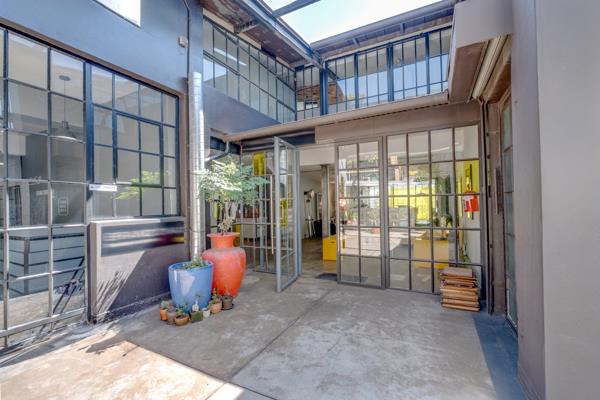 373 m² Commercial space