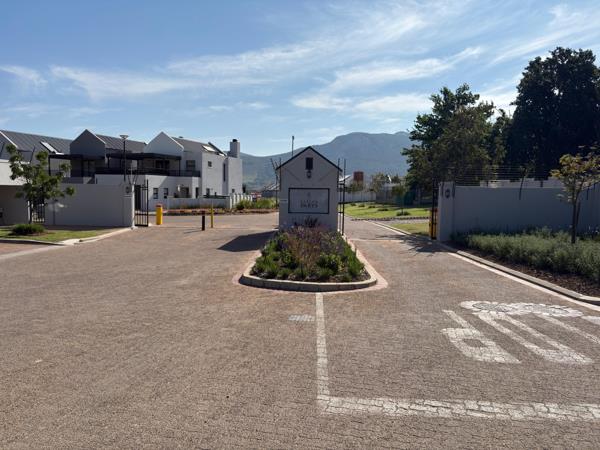 650 m² Land