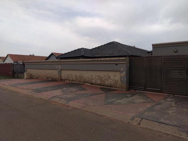 3 Bedroom House