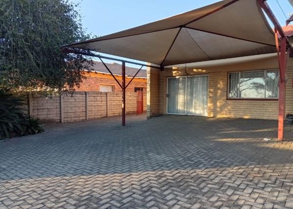 10 Bedroom House