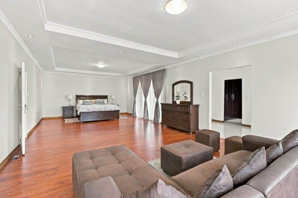 5 Bedroom House