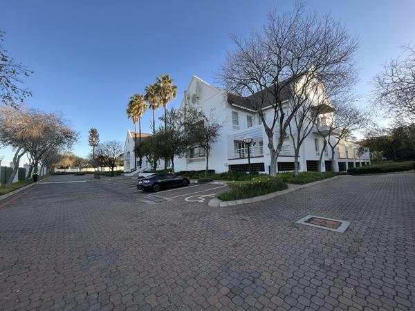 668 m² Office Space