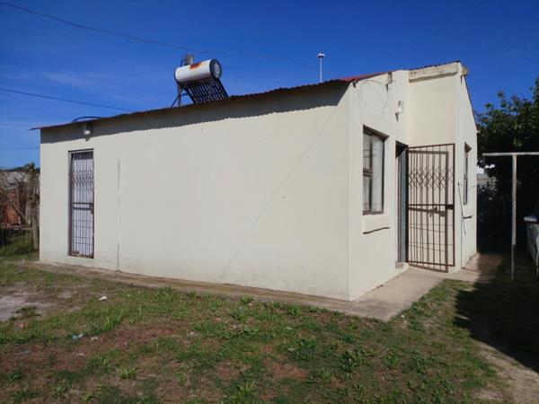 2 Bedroom House