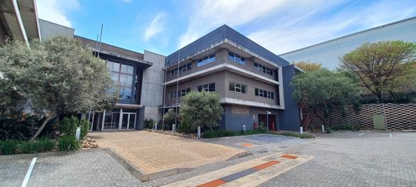 7 296 m² Office Space