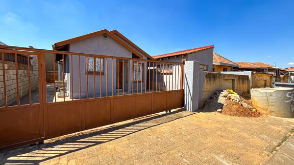 2 Bedroom House