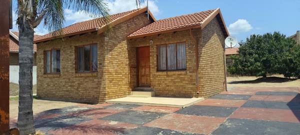 2 Bedroom House