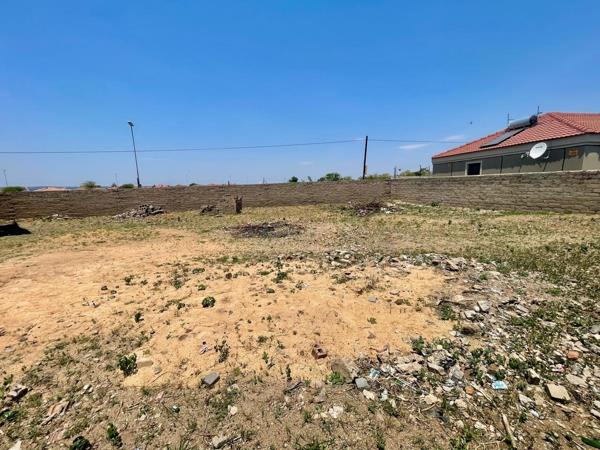 346 m² Land