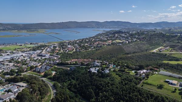 3 131 m² Land