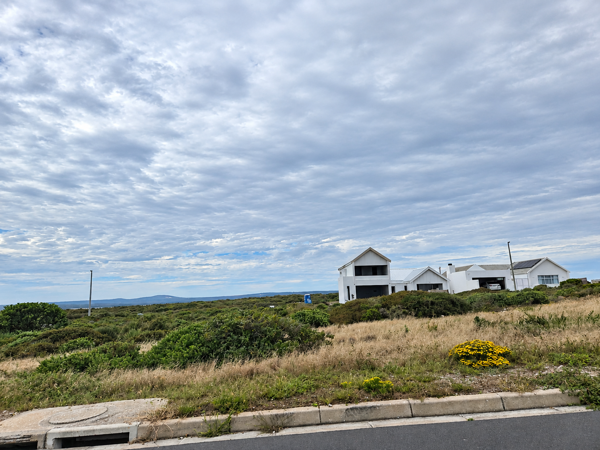 450 m² Land