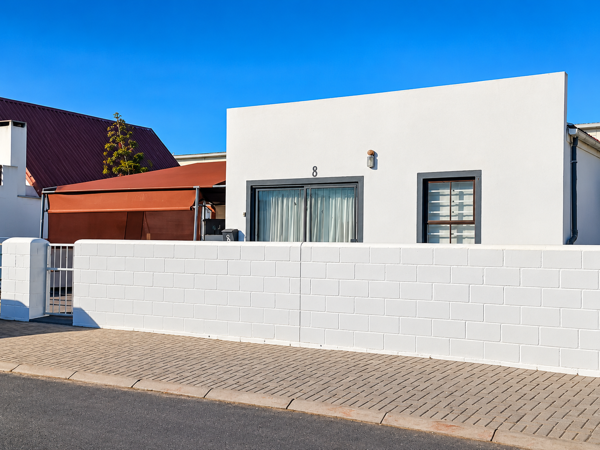 2 Bedroom House