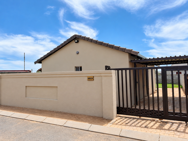 3 Bedroom Townhouse