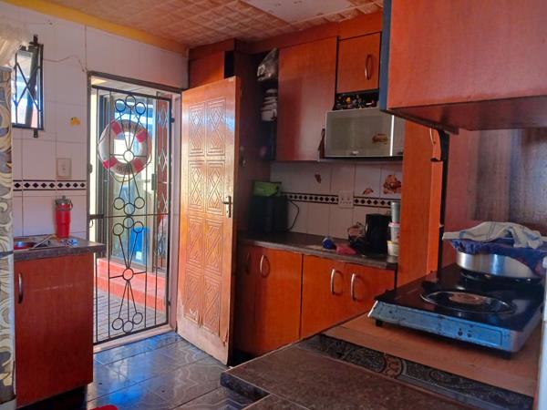 2 Bedroom House