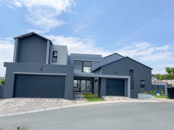 5 Bedroom House
