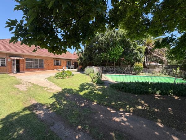 6 Bedroom House