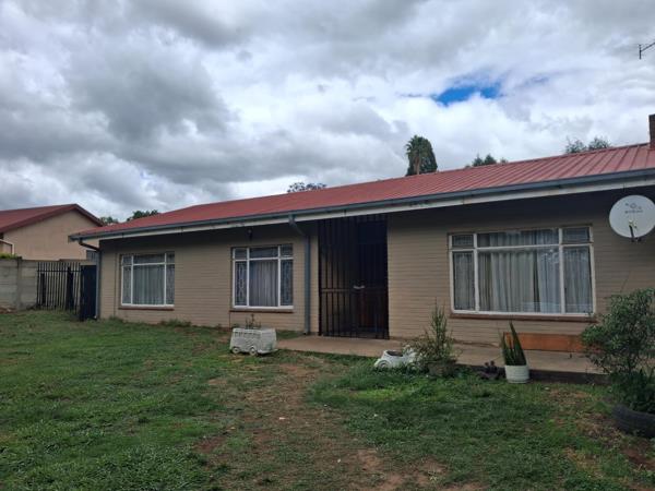 6 Bedroom House