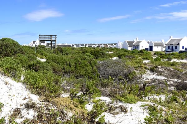 560 m² Land
