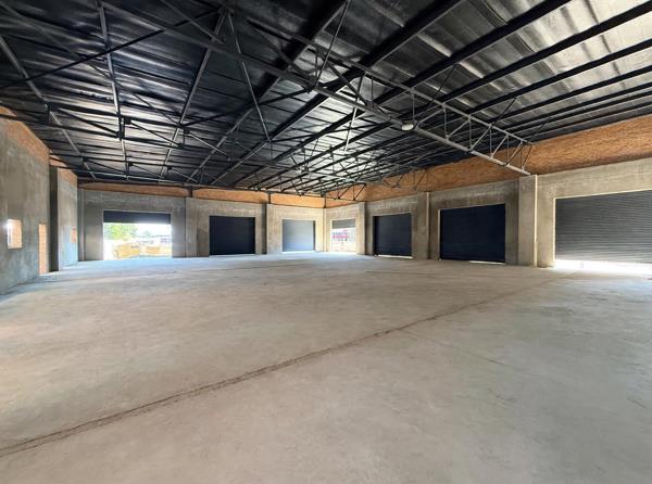 942 m² Commercial space
