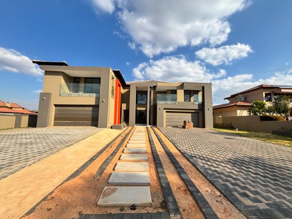 5 Bedroom House