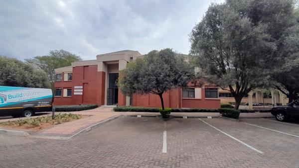 98 m² Commercial space