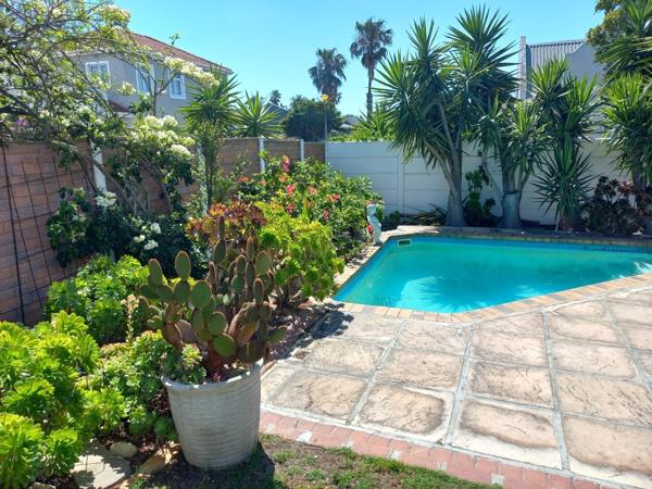 2 Bedroom House in West Beach