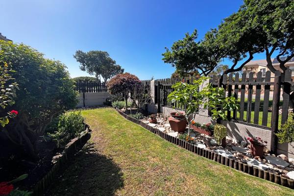 6 Bedroom House for sale in Hartenbos | T5663658 | Private Property