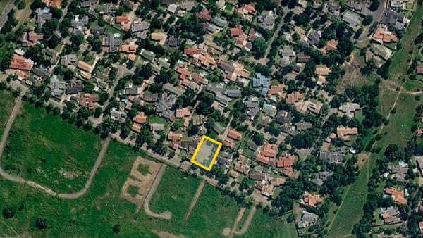 1 120 m² Land