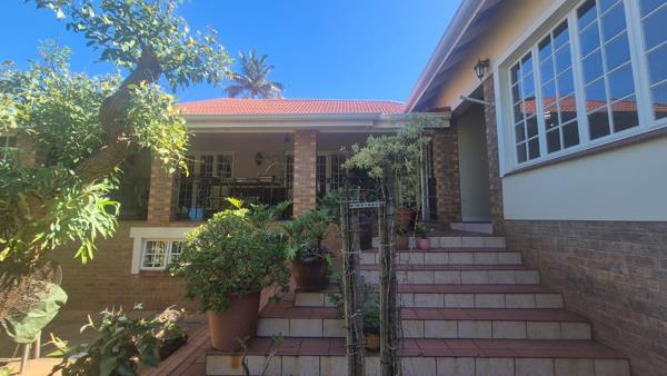 6 Bedroom House