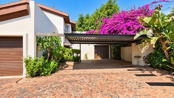 4 Bedroom Townhouse