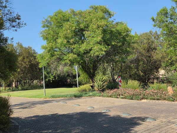 663 m² Land