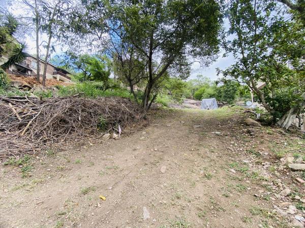 1 838 m² Land