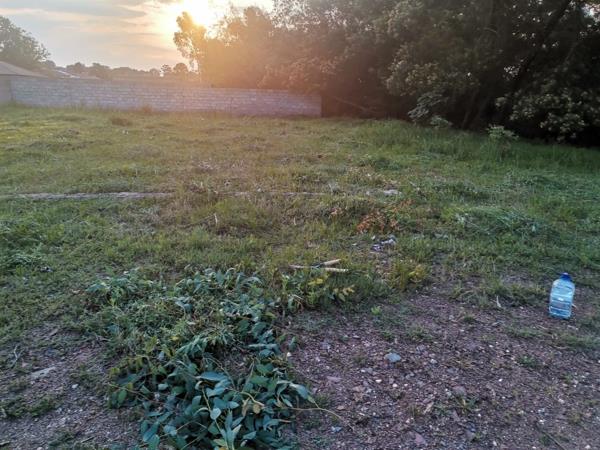 715 m² Land