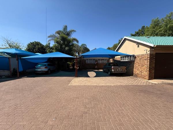 18 Bedroom House