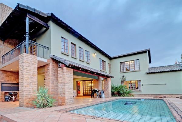 5 Bedroom House