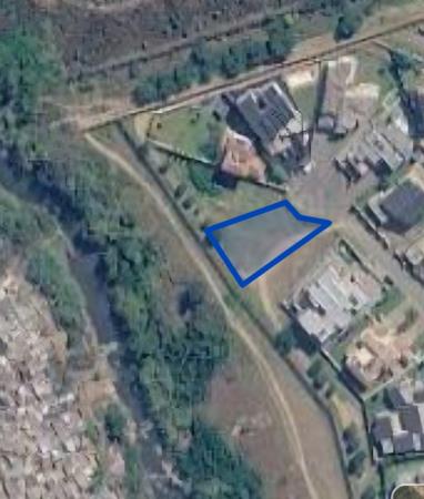876 m² Land