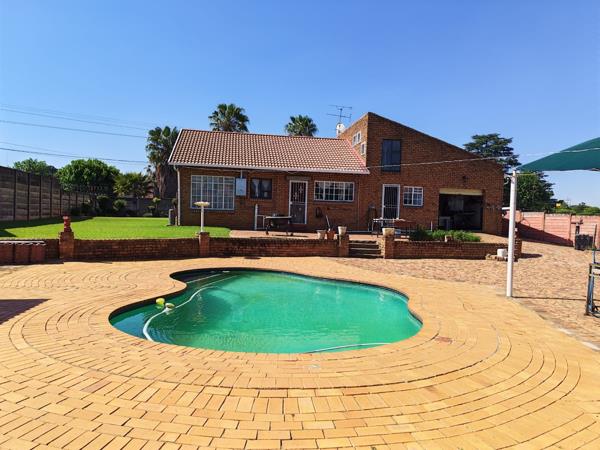 5 Bedroom House