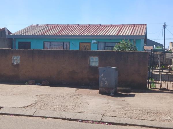 2 Bedroom House