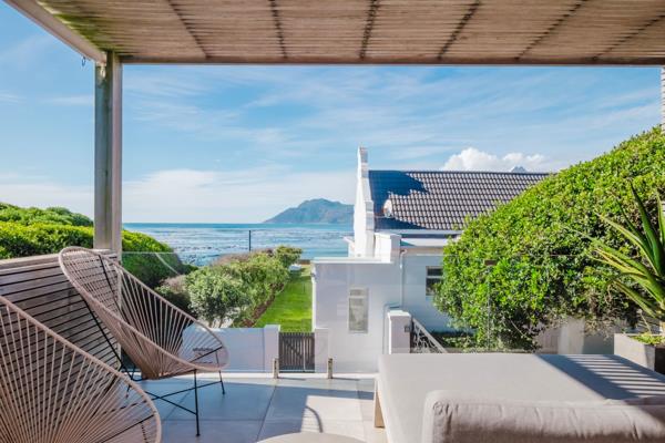4 Bedroom House in Kommetjie