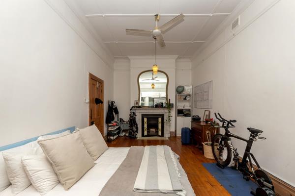4 Bedroom House in Vredehoek
