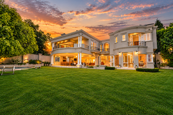 6 Bedroom House