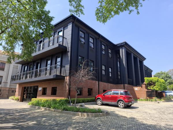 244 m² Commercial space