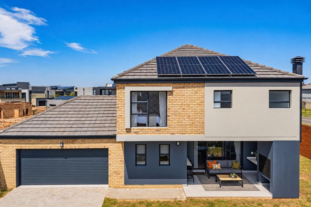 4 Bedroom Townhouse
