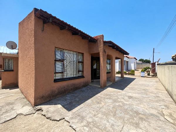 6 Bedroom House