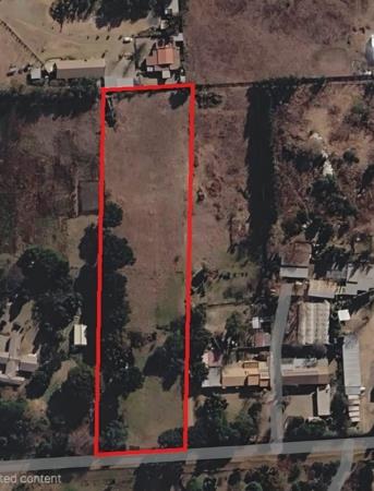 9 647 m² Land