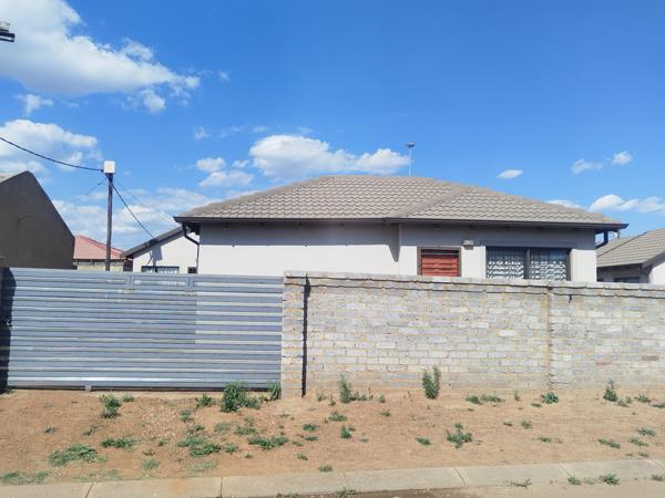 2 Bedroom House