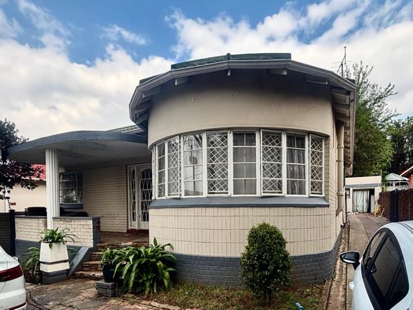 7 Bedroom House